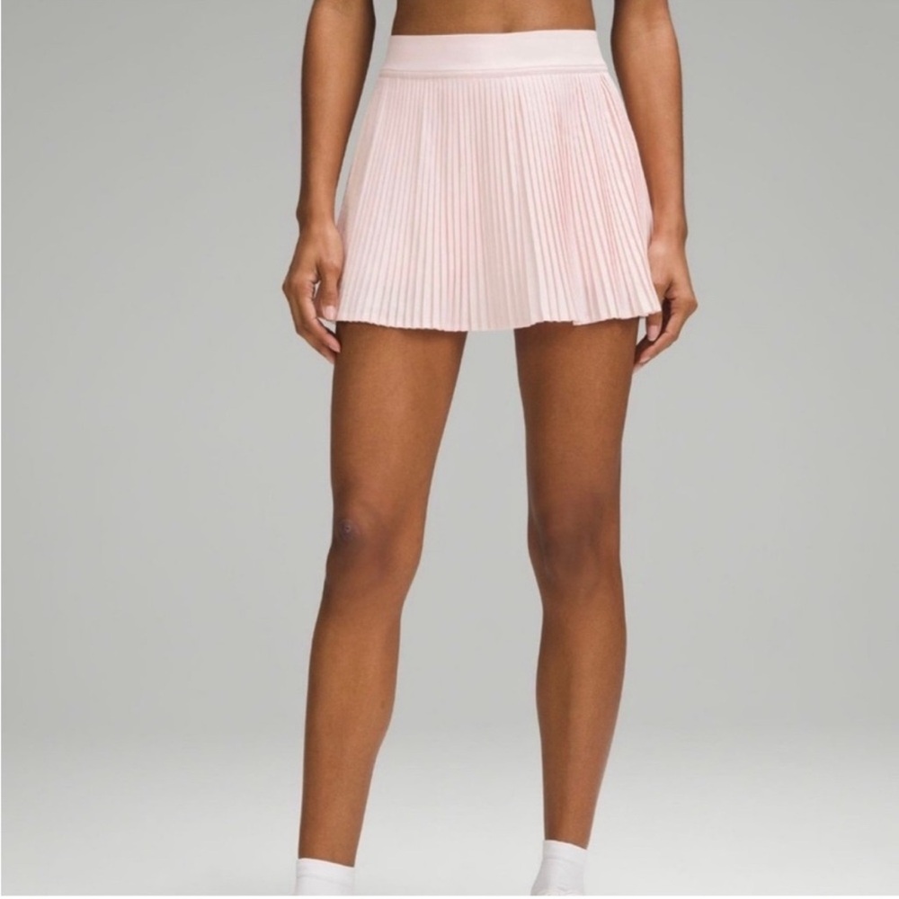 lululemon varsity skirt EUC sz 10